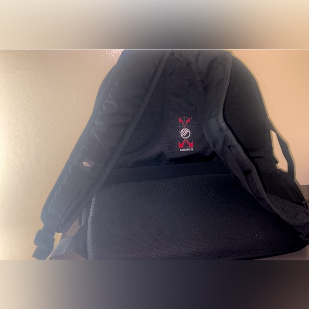USB laptop backback - Picture 2 of 9